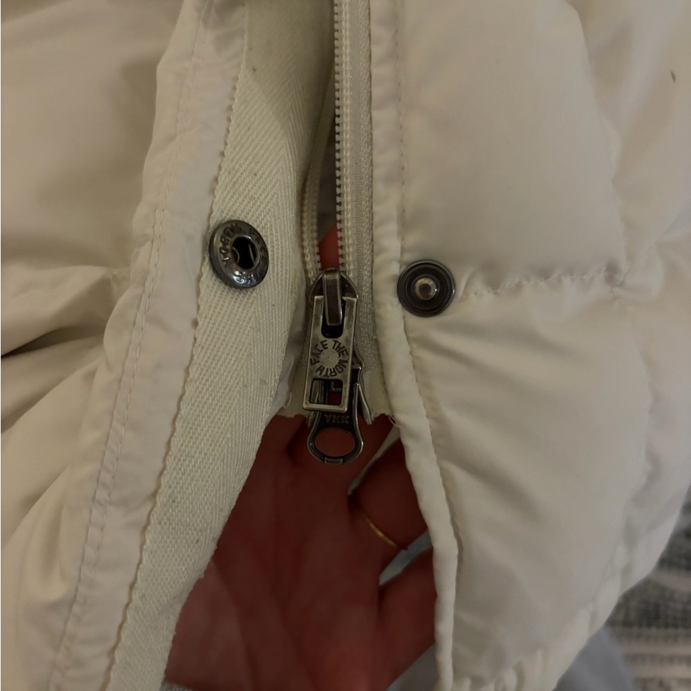 The North Face Women's 600 Quilted Puffer Jacket Large - Picture 6 of 7